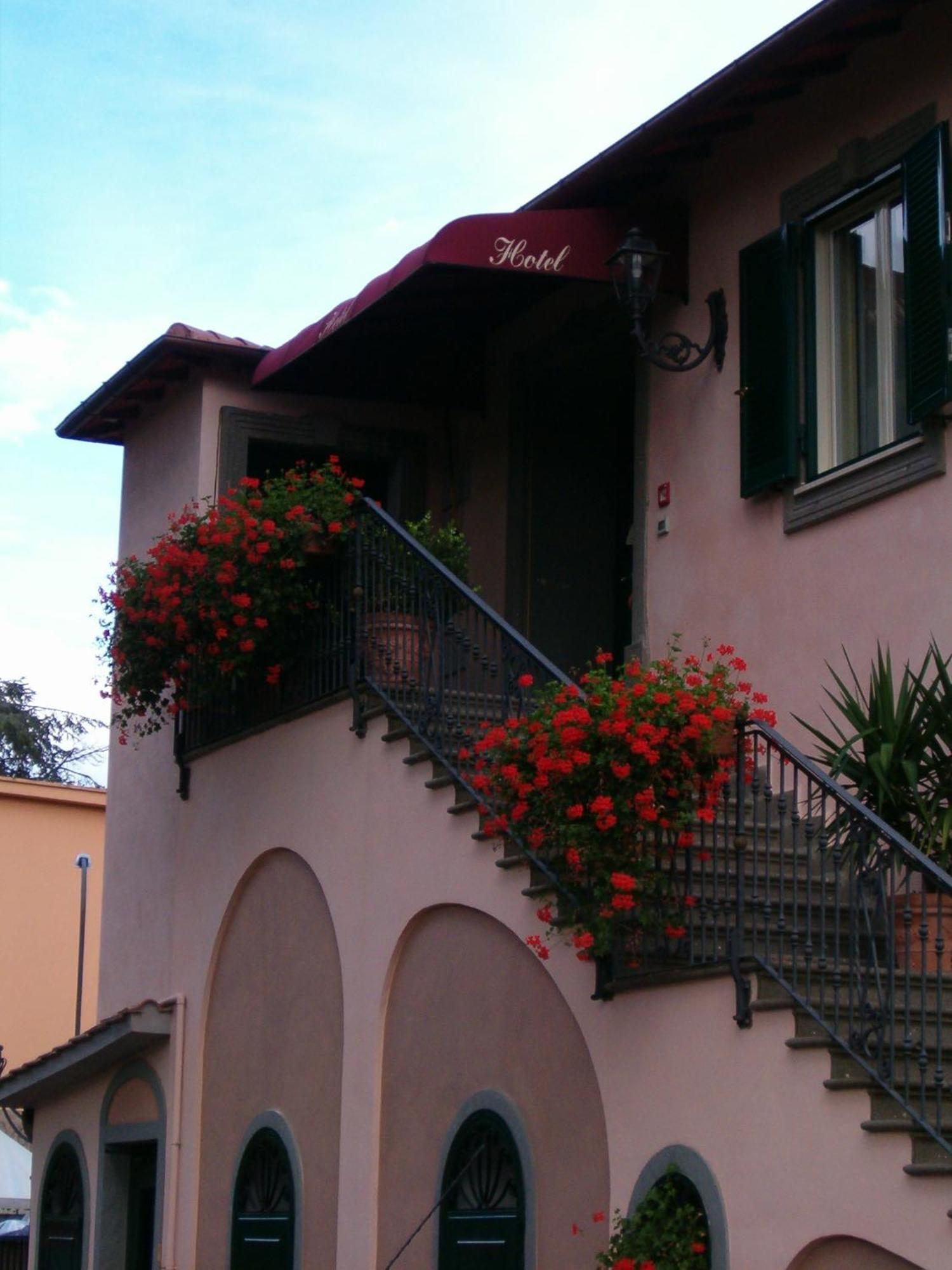 Hotel Squarciarelli Grottaferrata Exterior photo