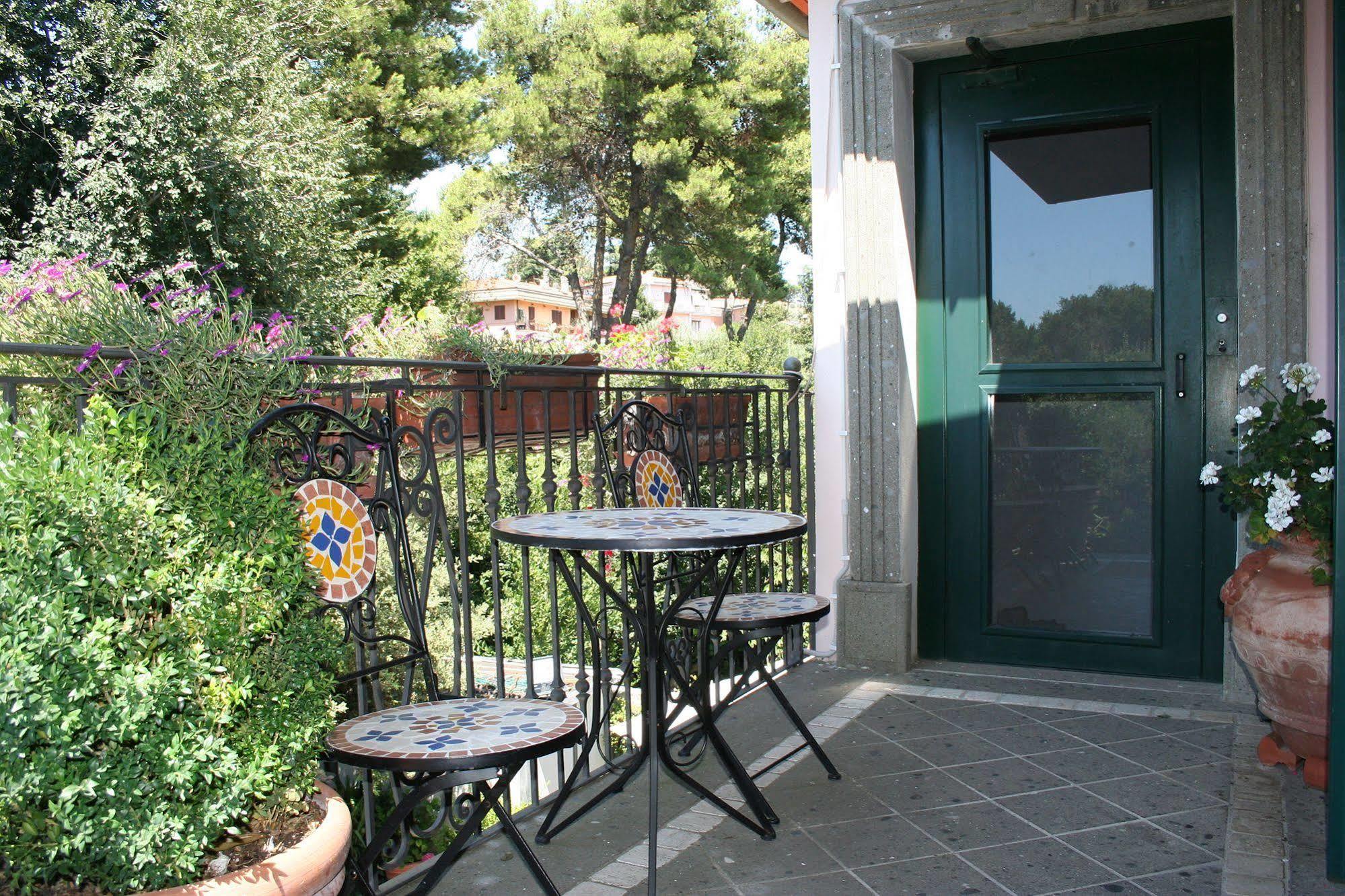 Hotel Squarciarelli Grottaferrata Exterior photo